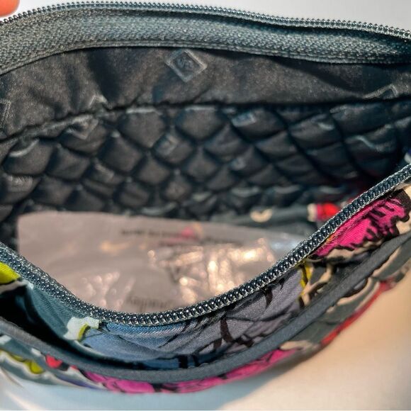 Vera Bradley little crossbody in Falling Flowers - Picture 4 of 14